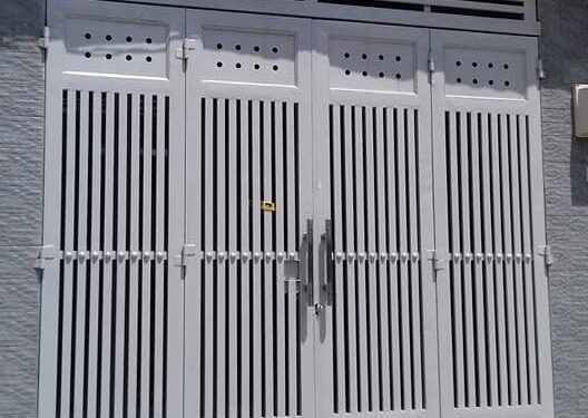 Dau dien vao cua nha nguoi yeu de tra thu hinh anh