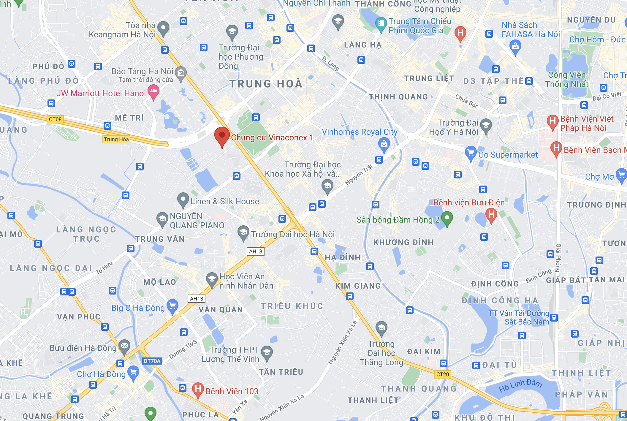 Chau be 5 tuoi roi chung cu anh 1