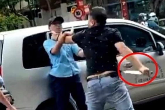 Dung dao de doa phu xe buyt, tai xe oto 7 cho co bi xu ly hinh su? hinh anh