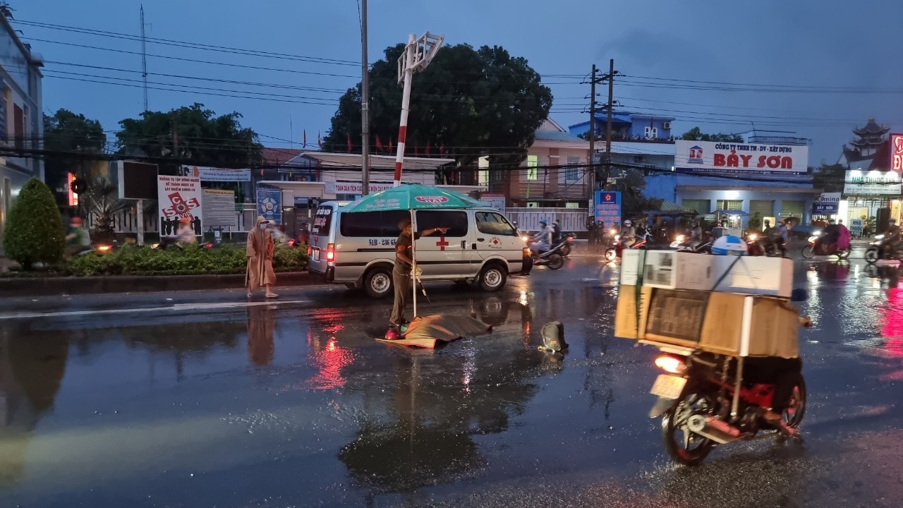 tai nan giao thong o phu my anh 1