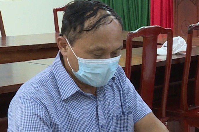 Giam doc Cong ty TNHH Oanh Bang tong tien hinh anh