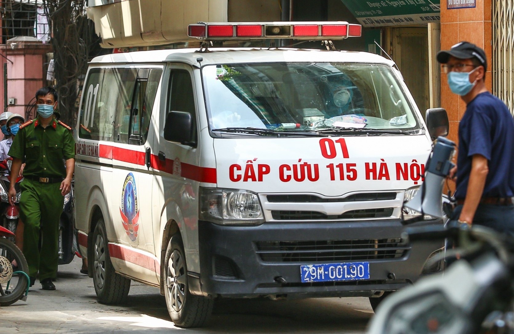 Nguoi nhiem nCoV tu vong o cong vien bo nha di tu ngay 16/8 hinh anh