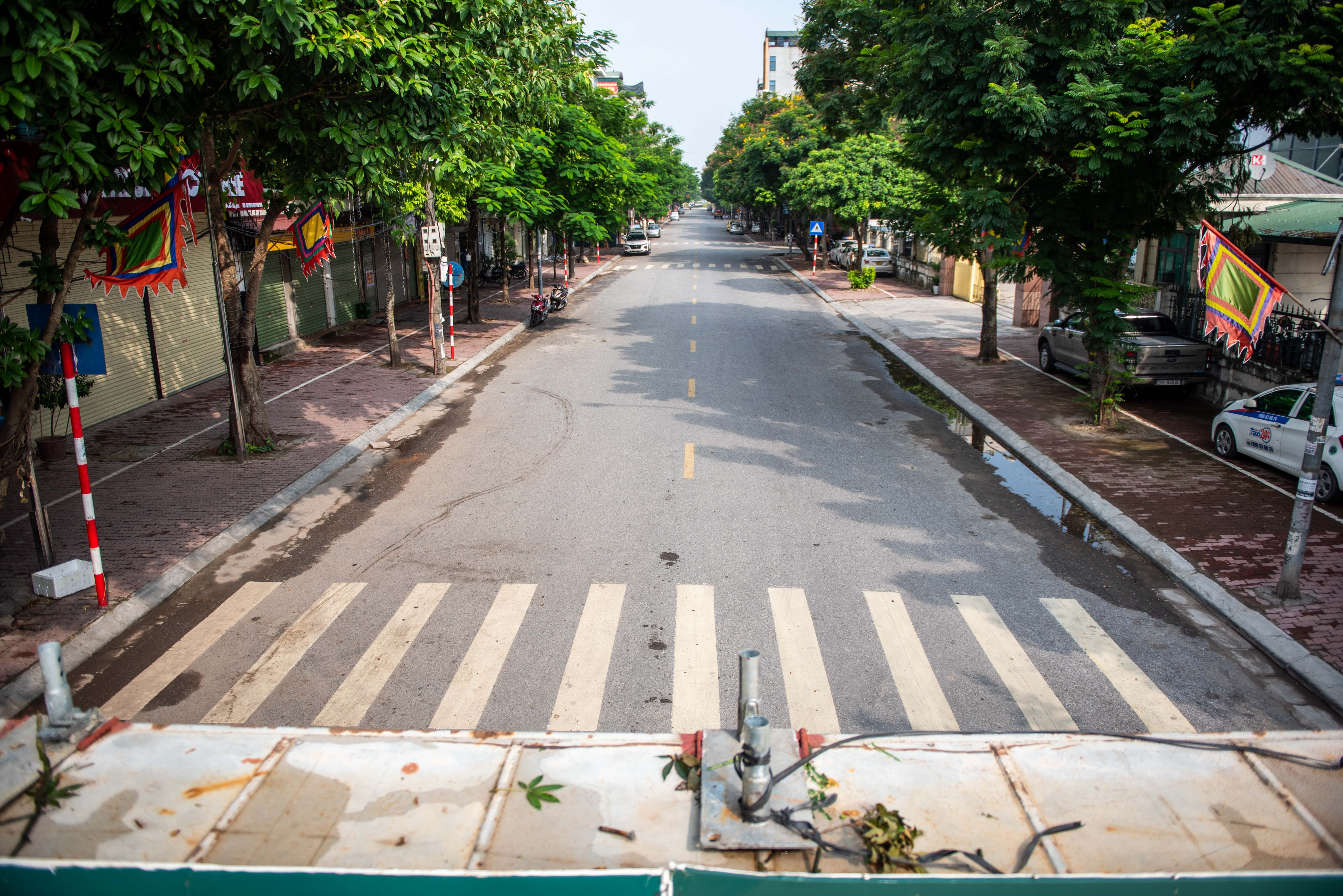 Lap chot cung bang gach,  xe tai anh 10