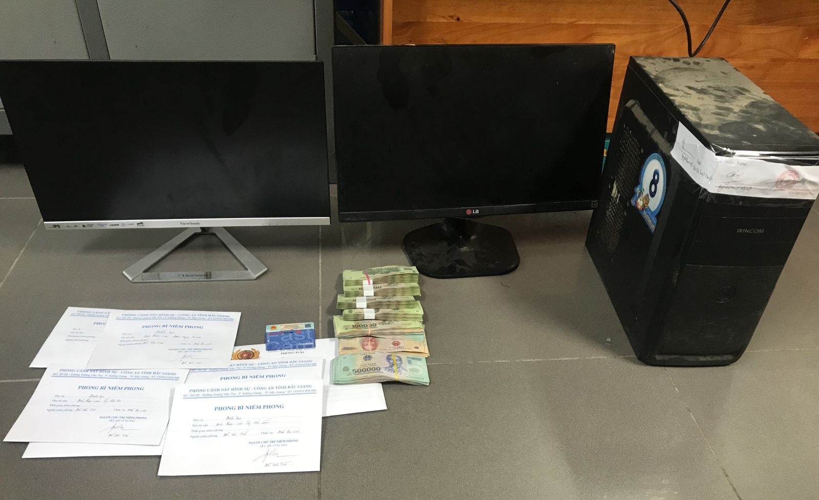 Danh bac qua ung dung R88 anh 1