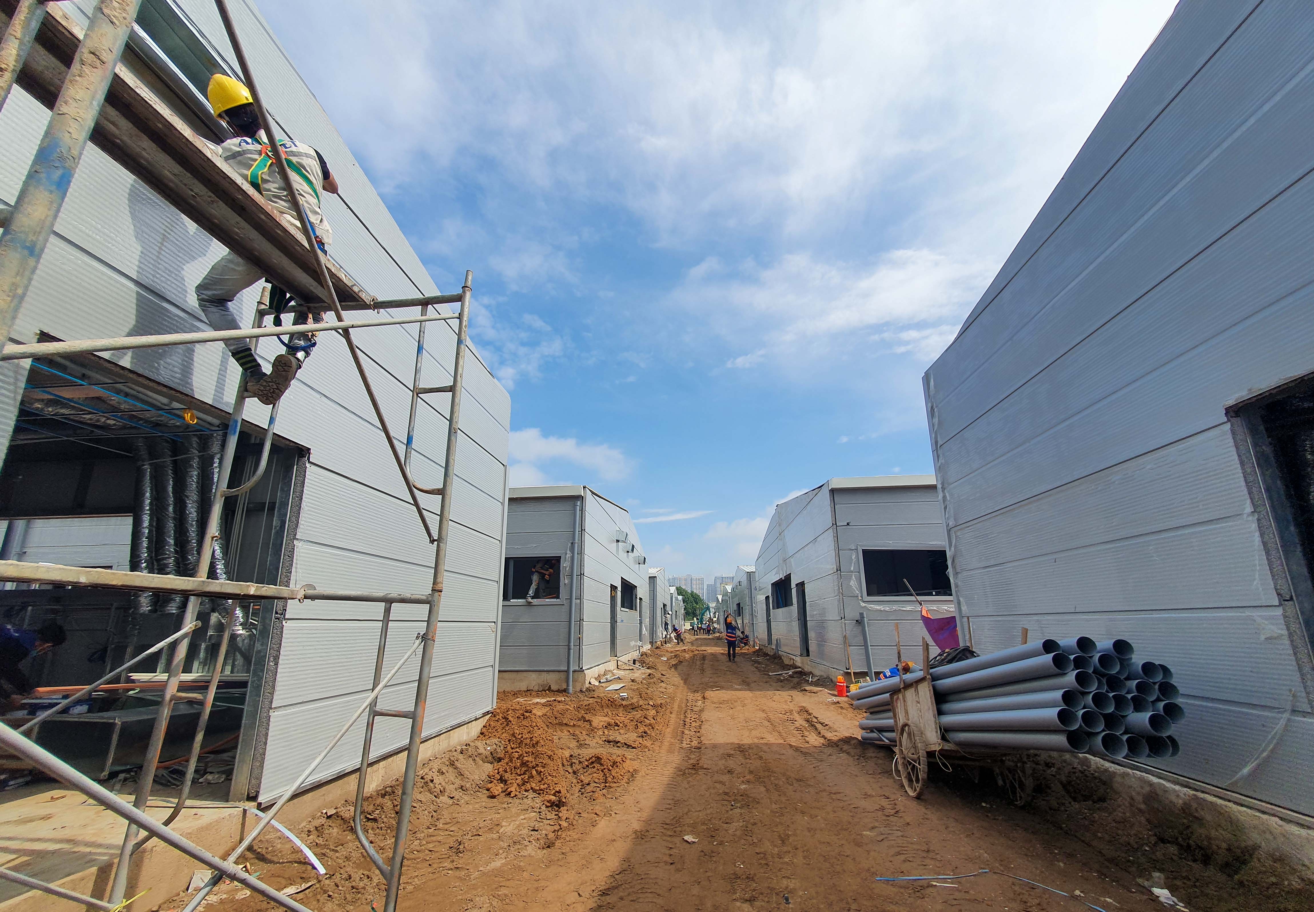 Benh vien da chien Covid-19 Ha Noi anh 3