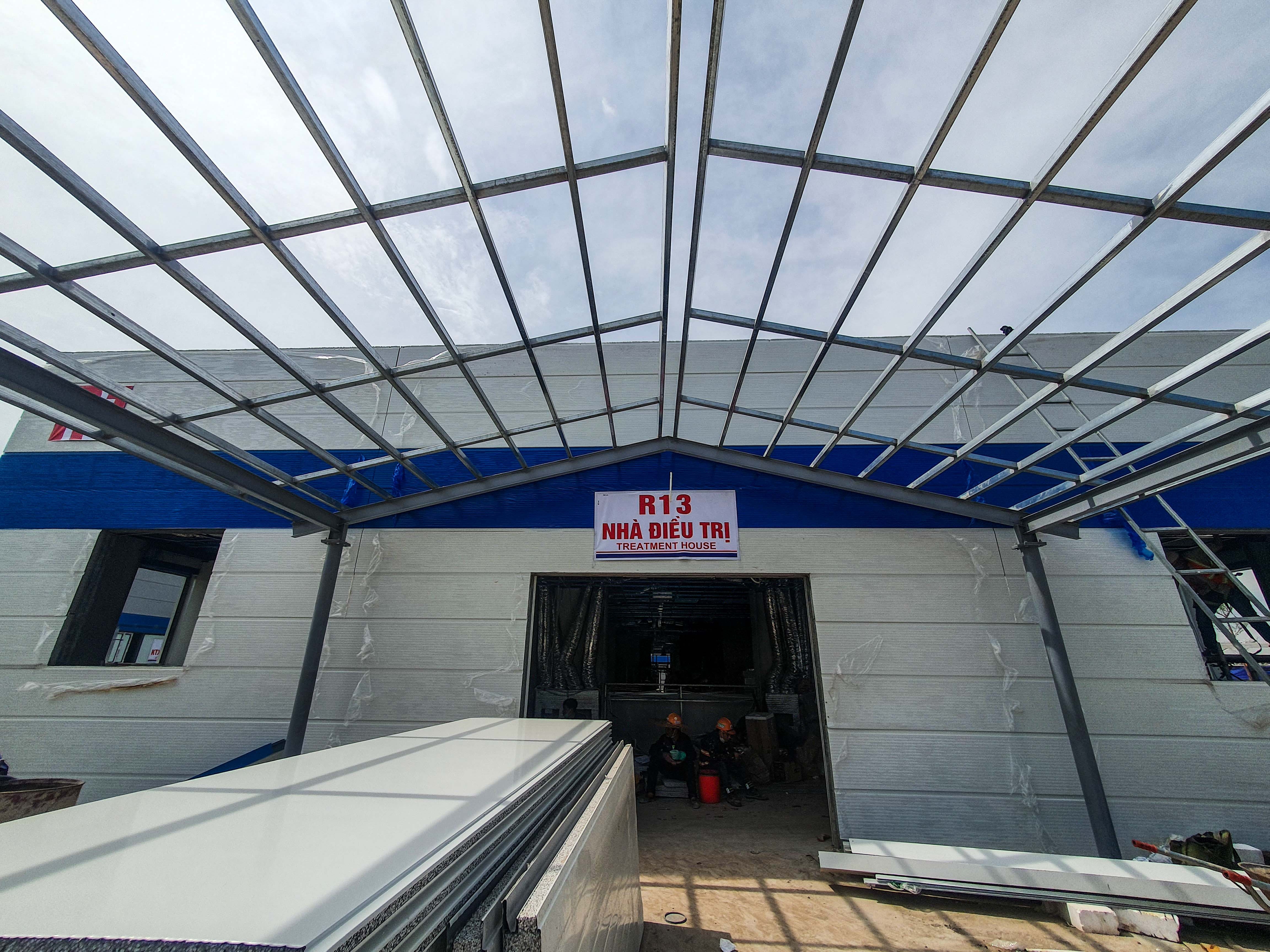 Benh vien da chien Covid-19 Ha Noi anh 4