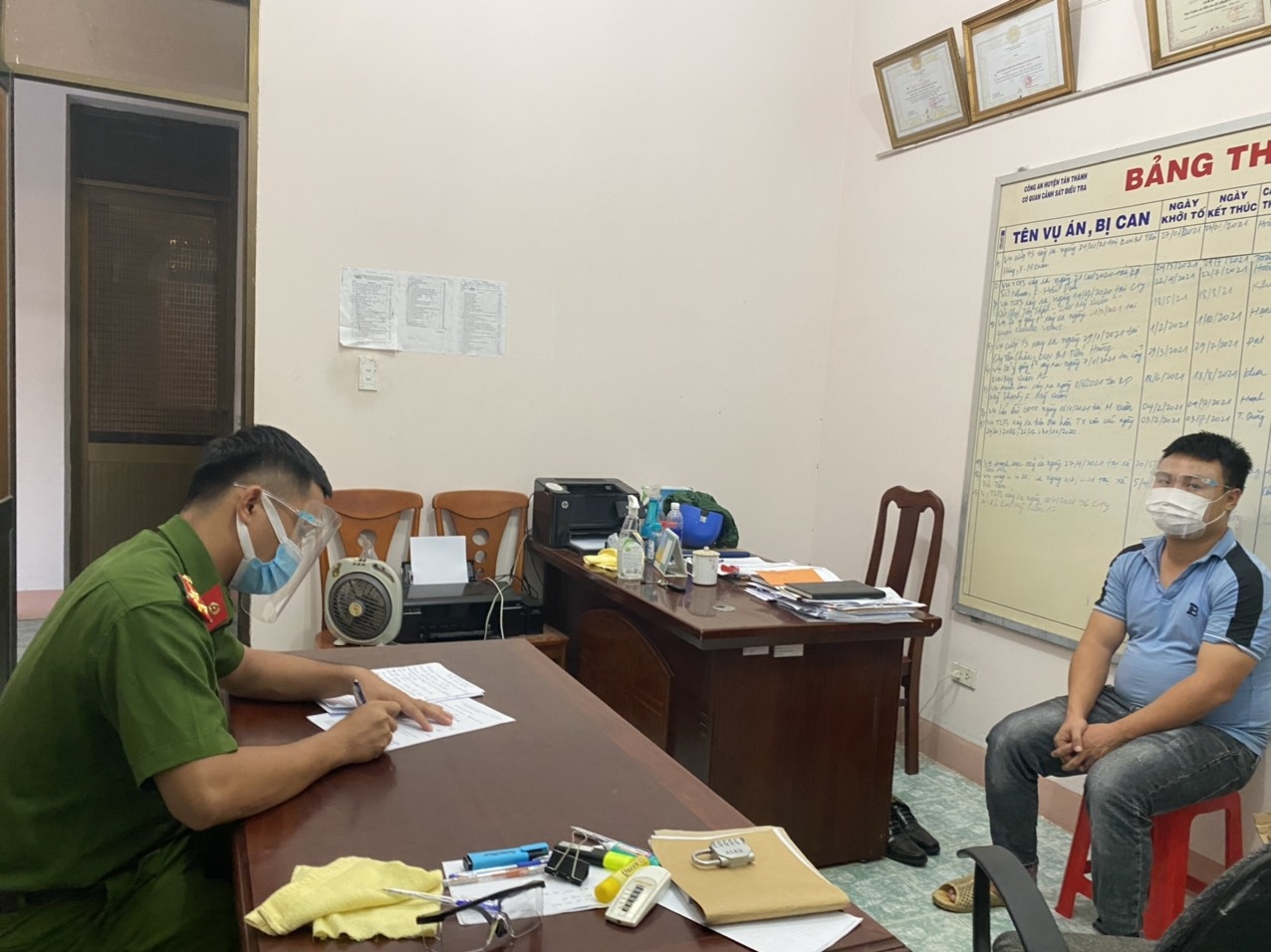 Trộm cắp bắp hạt ảnh 1 Trom cap bap hat anh 1
