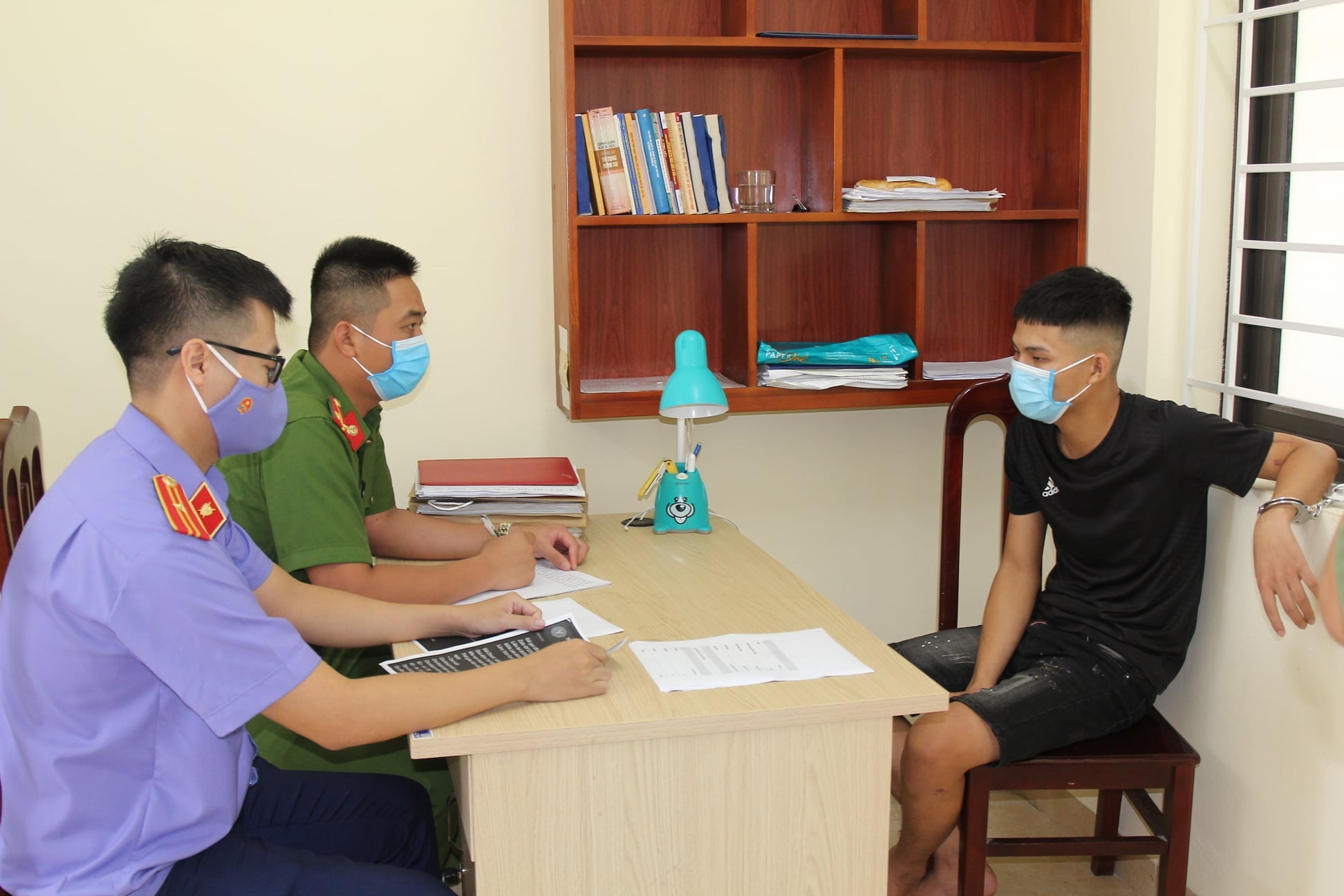 Duong day mua ban dam qua mang anh 1