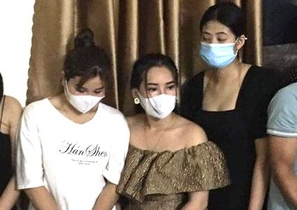 17 nam nu thue nha nghi phe ma tuy tap the hinh anh