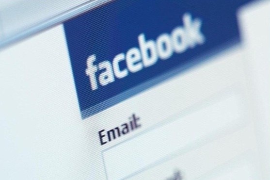 Nhom hacker chiem tai khoan Facebook de lua chuyen tien hinh anh