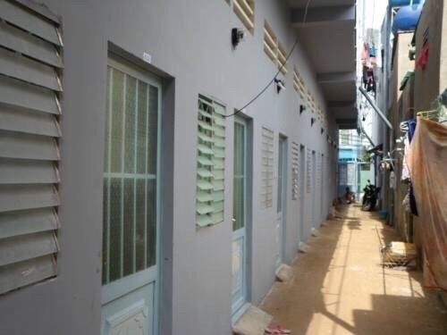 Cuong buc dong nghiep tai phong tro hinh anh