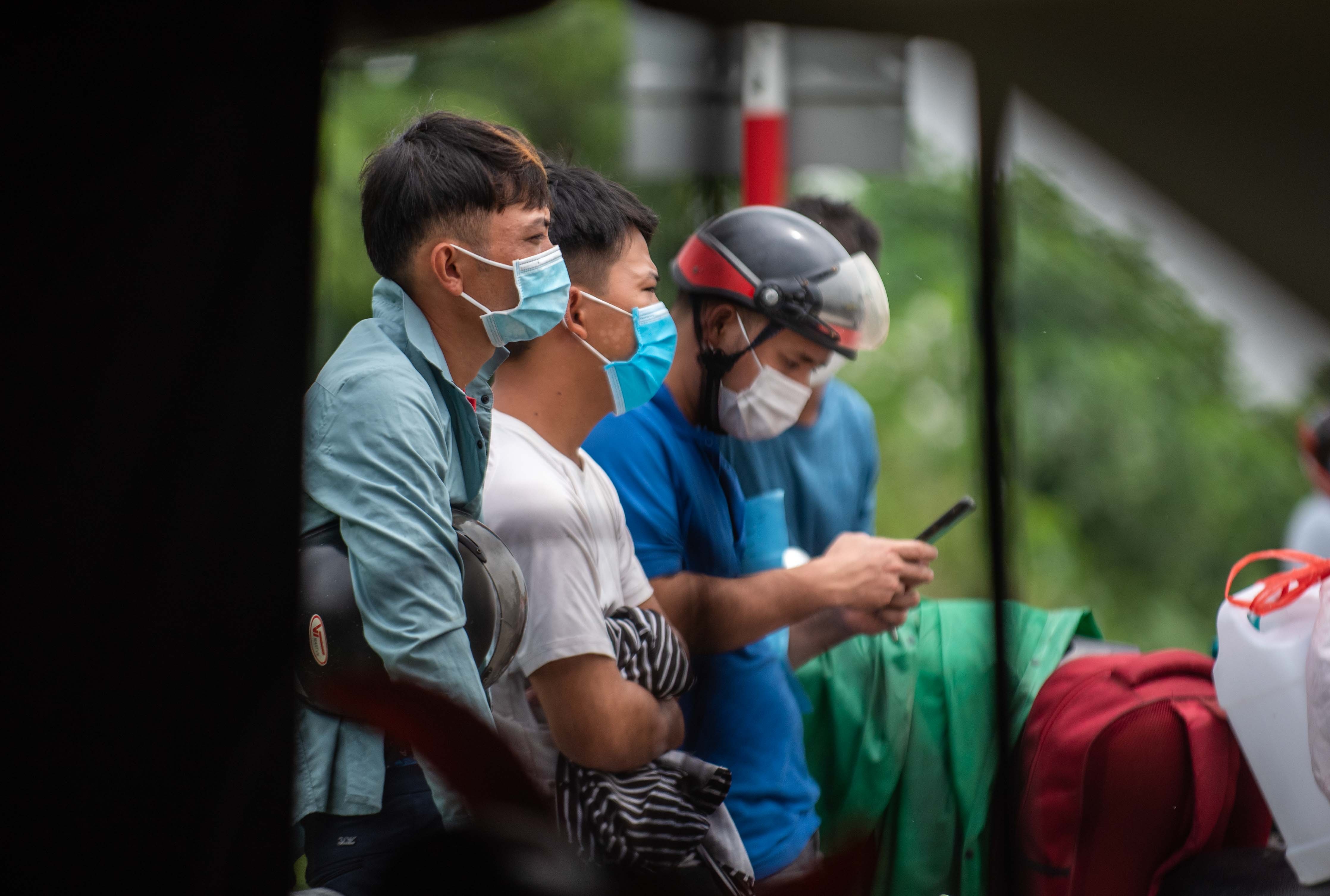 Chot kiem soat dich cua ngo Ha Noi anh 7