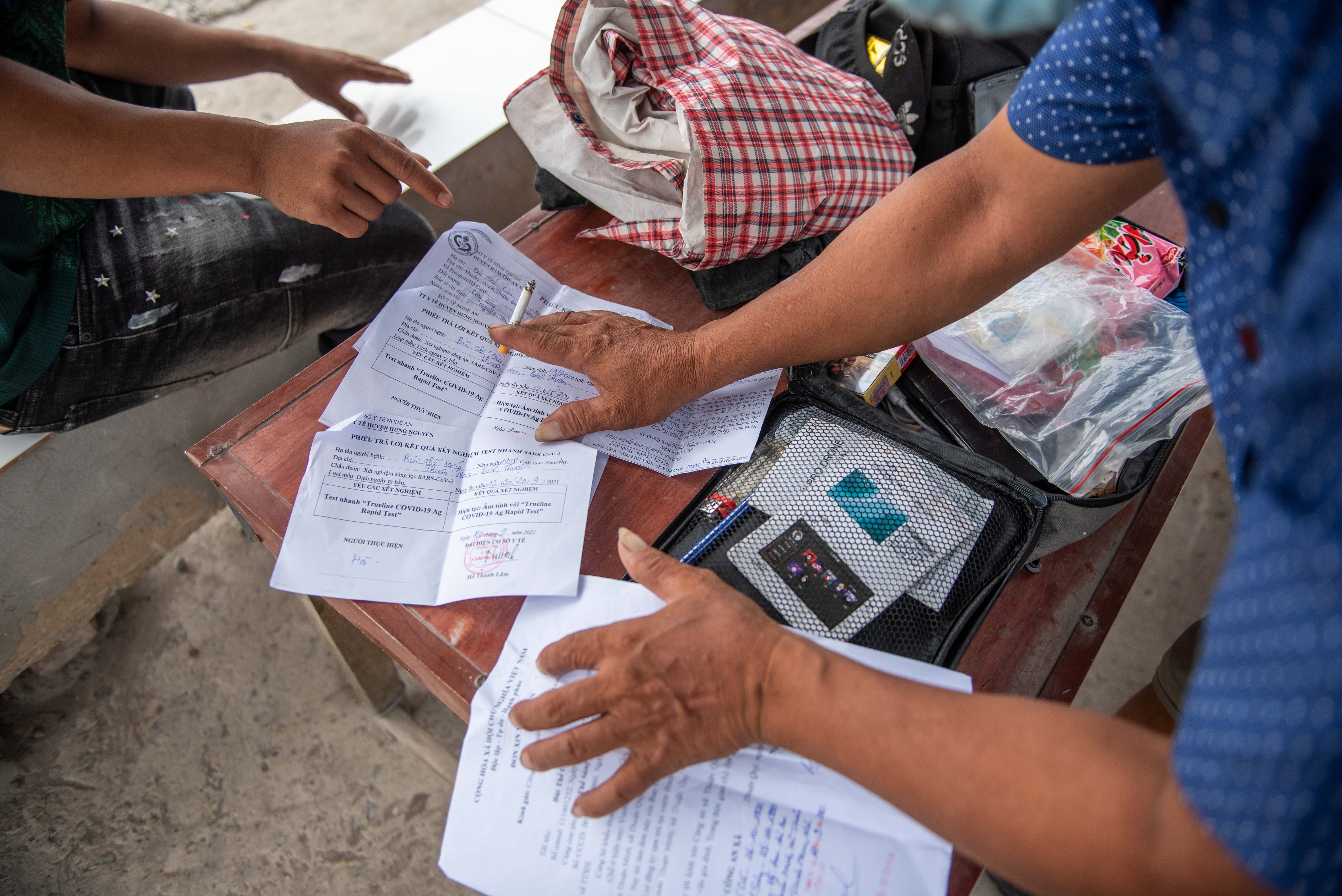 Chot kiem soat dich cua ngo Ha Noi anh 4