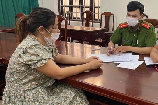 Lua ban suat tiem vaccine Covid-19 voi gia 5 trieu dong hinh anh