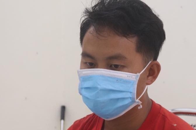 Ru ban gai vao nha nghi roi ban sang Trung Quoc hinh anh