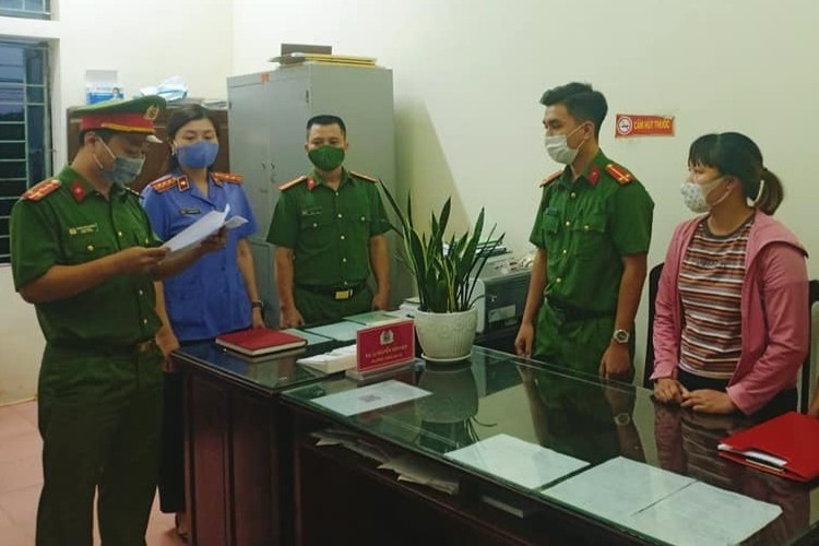 Gan 700 nguoi bi lua khi quyen gop tien tu thien hinh anh