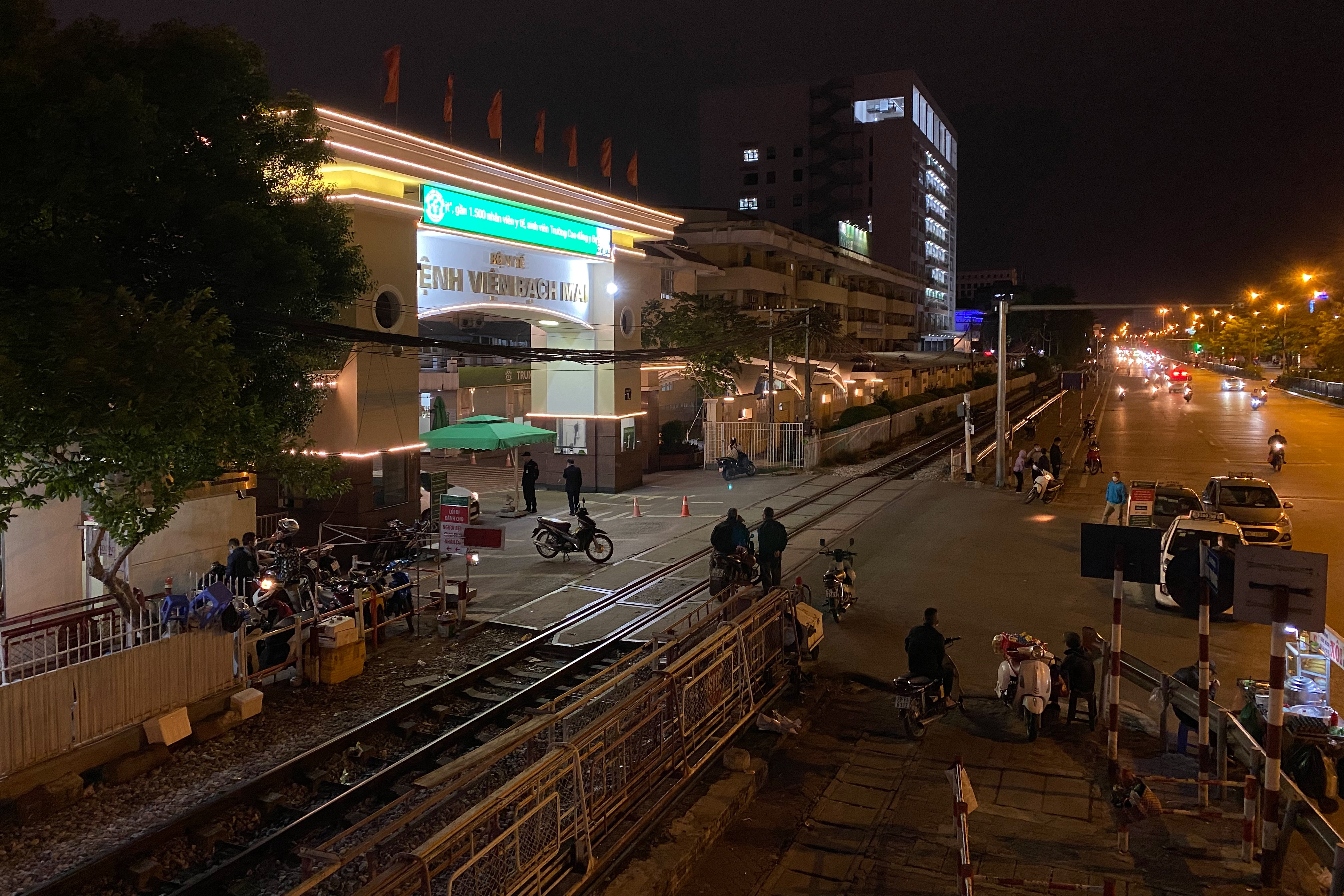 Bat giu ong Nguyen Quang Tuan anh 9