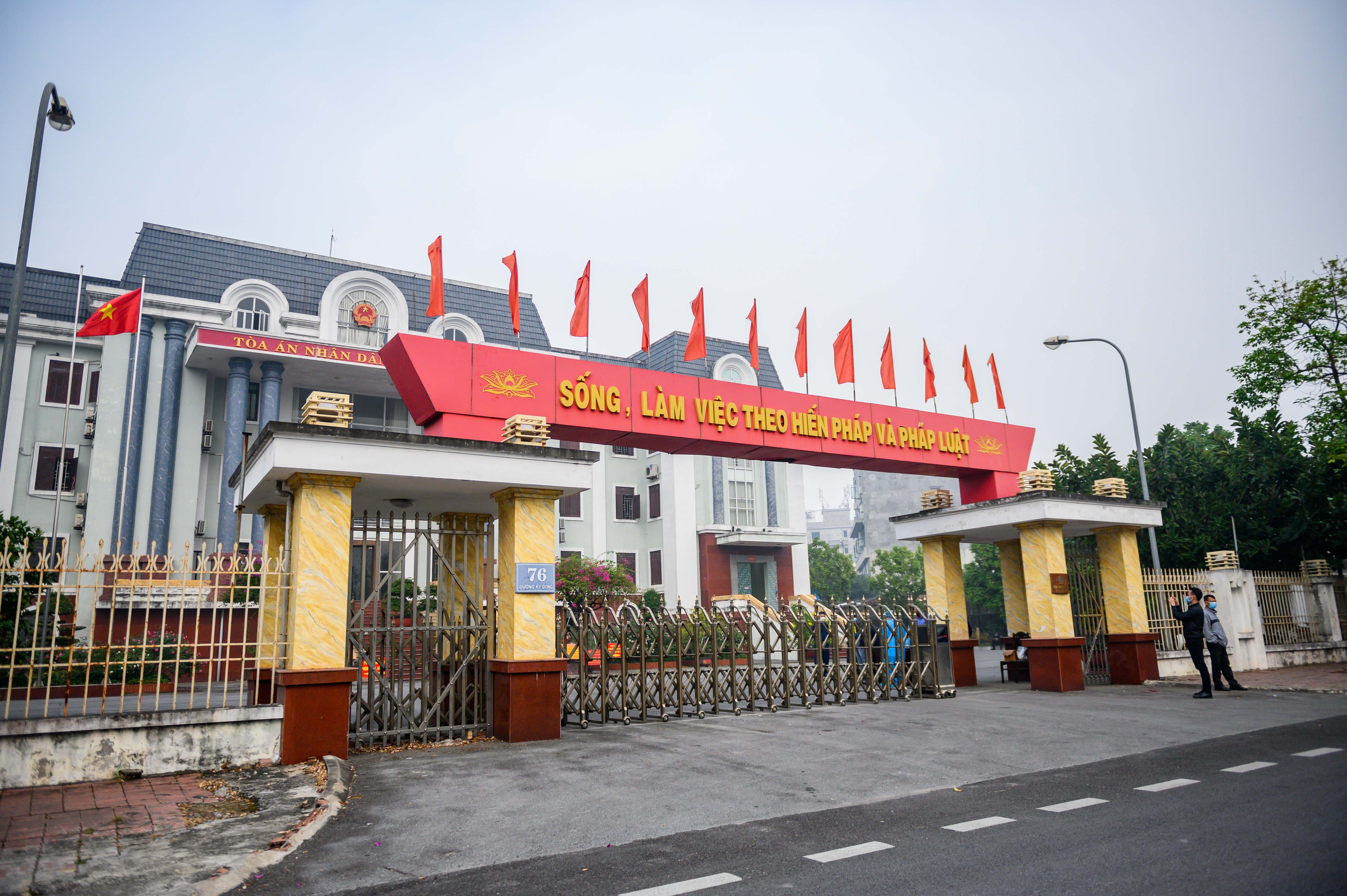 vo chong Duong "Nhue" hau toa anh 1