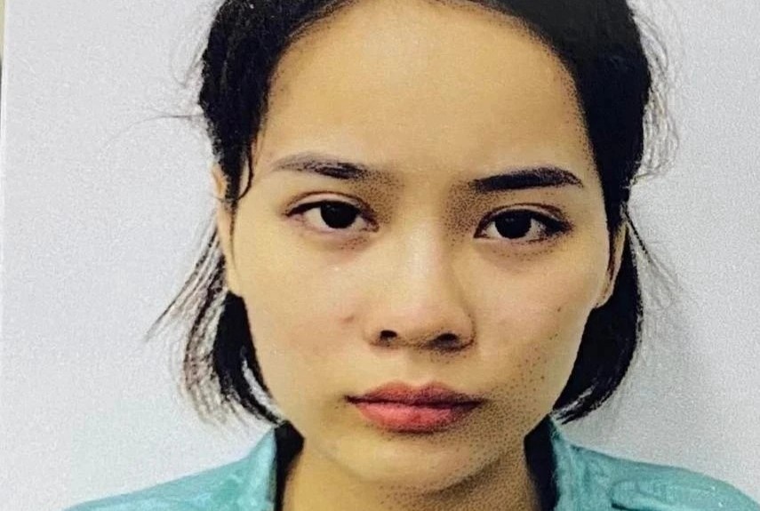 Giu khong cho khach ve, nhan vien tham my bi xu ly the nao? hinh anh