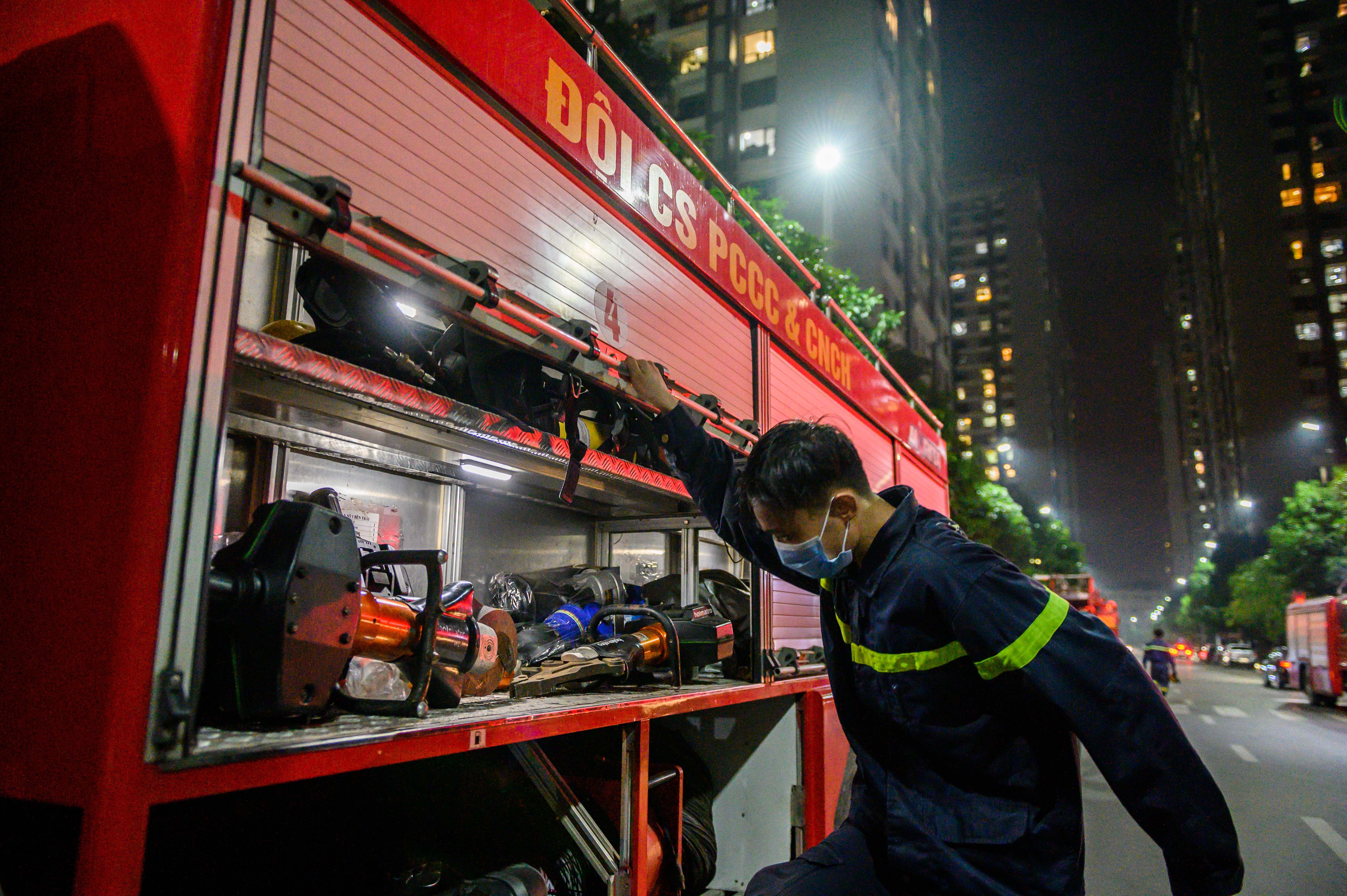 Chay can ho Times City anh 10