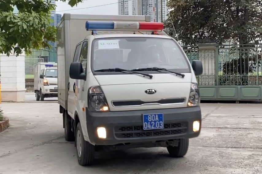 Doan xe cho bi cao vu cao toc Da Nang - Quang Ngai hinh anh