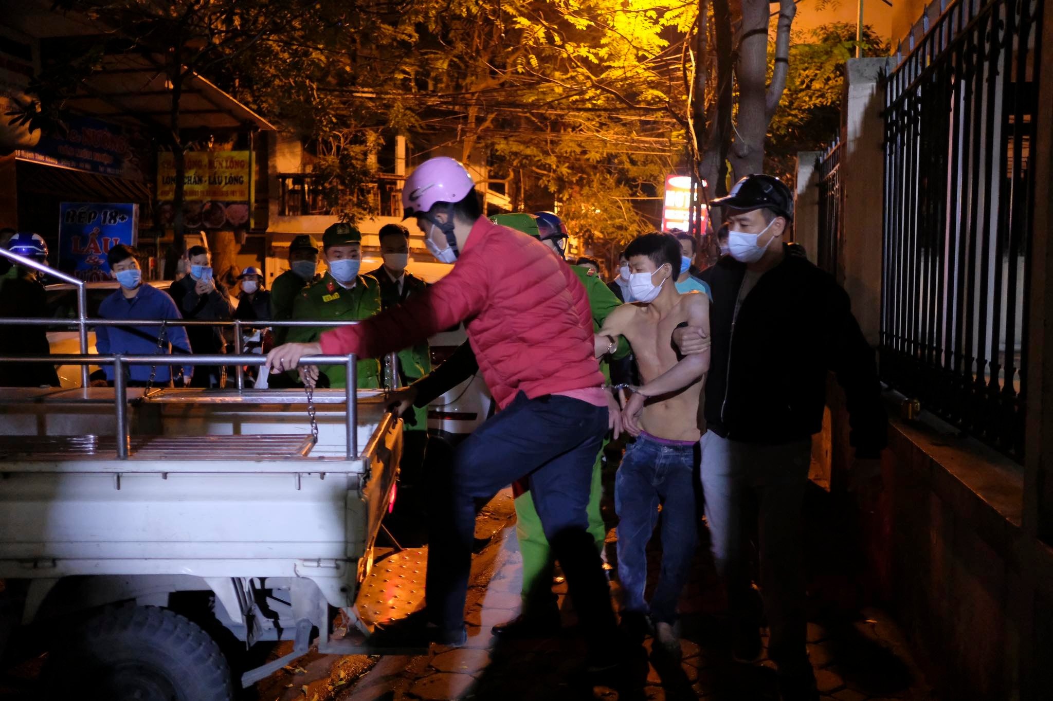 Nem do dac vi nghi bi duoi giet anh 1