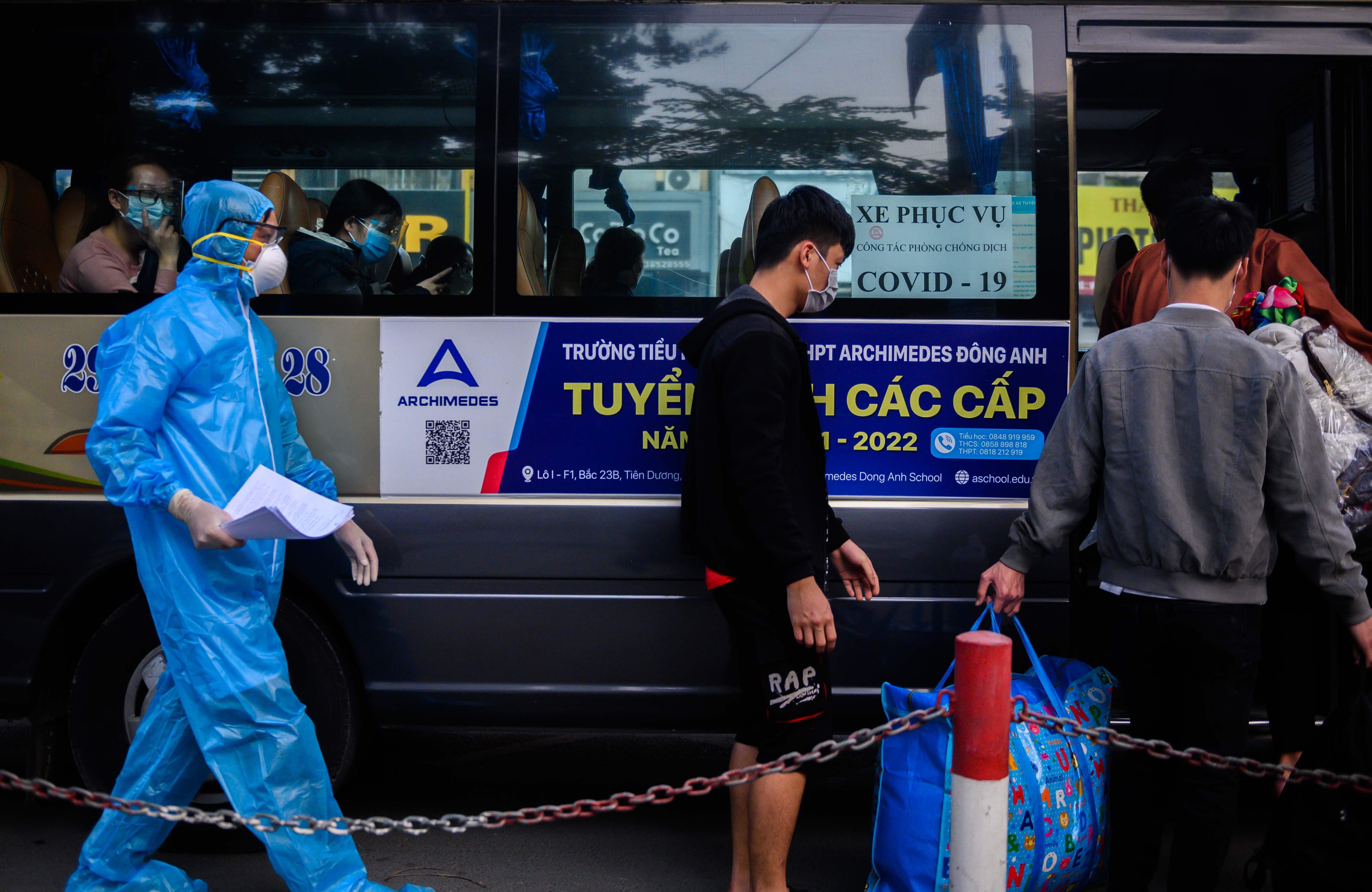 Nhan vien y te qua tai anh 10