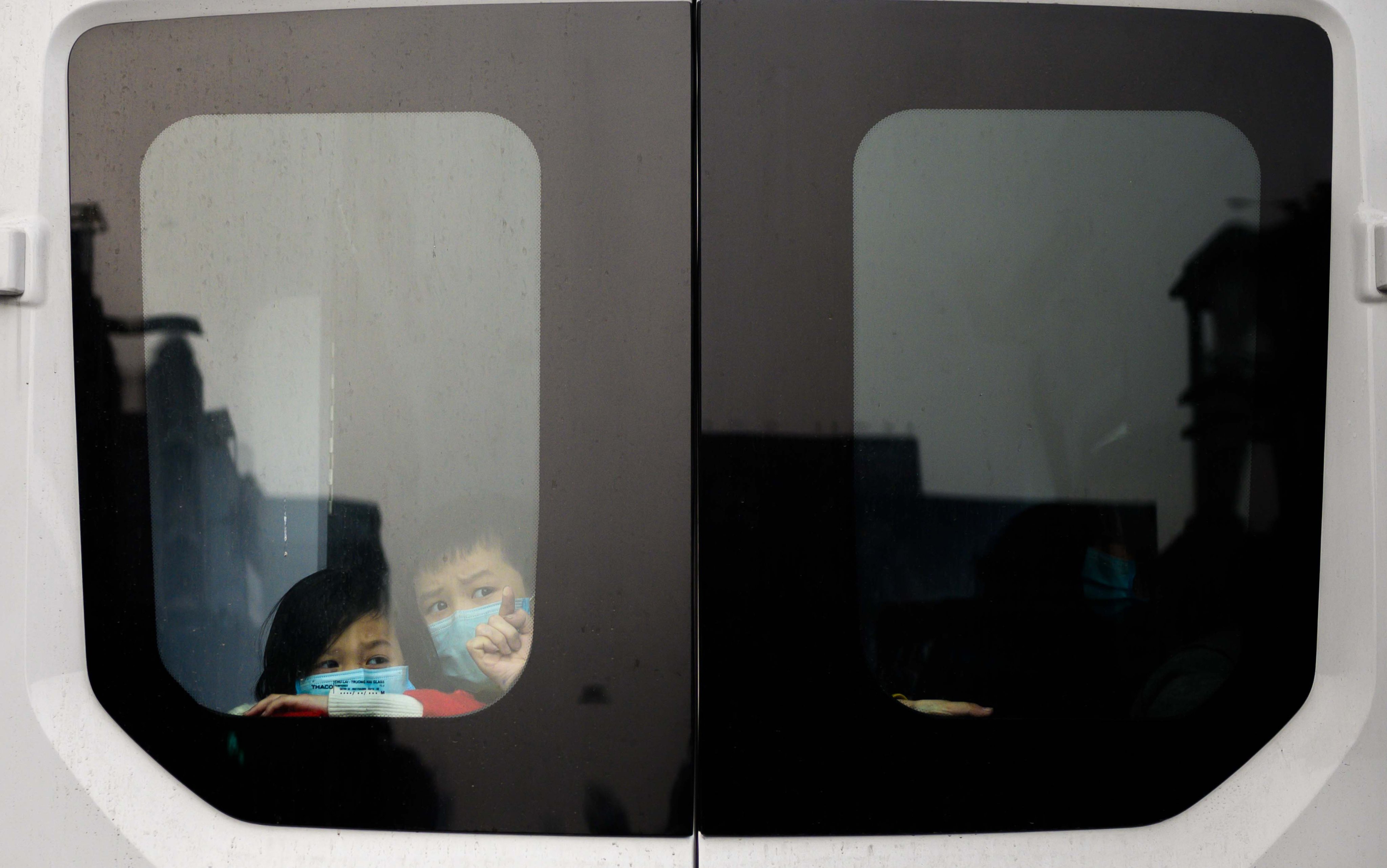 Nhân viên y tế quá tải ảnh 5 Nhan vien y te qua tai anh 5