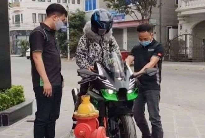 Xu ly ra sao voi chiec moto 700 trieu do ke cuop ngan hang mua? hinh anh