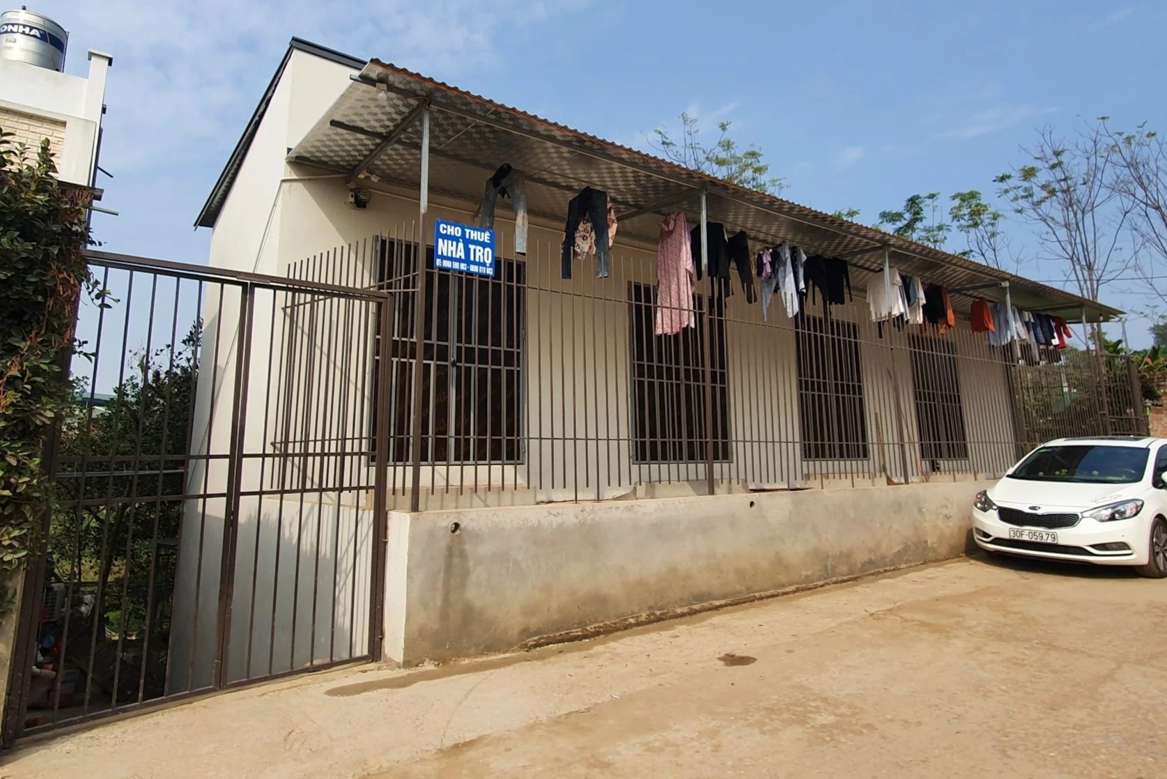 Vu be gai co 9 di vat trong so nao: Cong an trieu tap nguoi me hinh anh