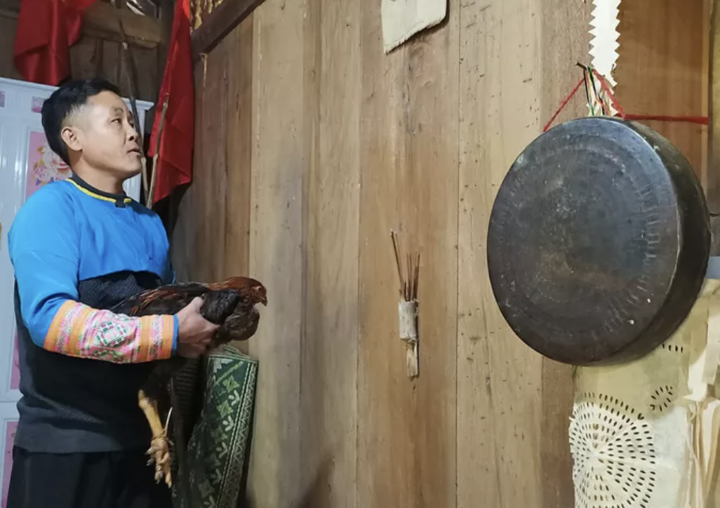 Phong tuc an Tet con ga doc dao cua nguoi Mong hinh anh