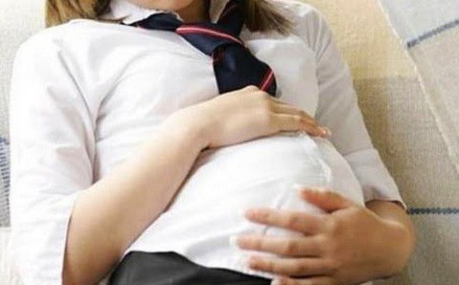 Vu nam thanh nien lam thieu nu 15 tuoi mang thai se duoc xu ly ra sao? hinh anh