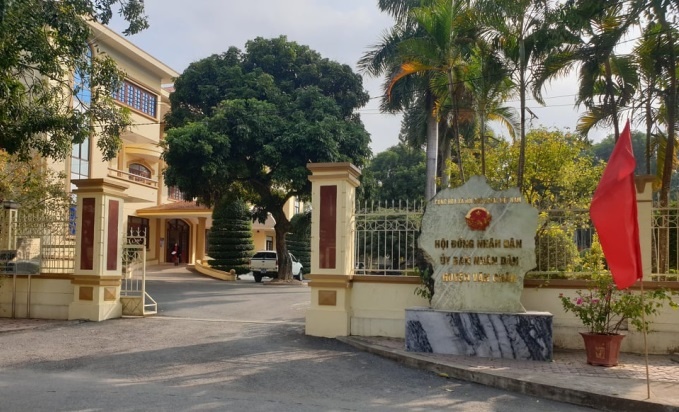 Bat tam giam nguyen Pho chu tich UBND huyen Van Chan hinh anh