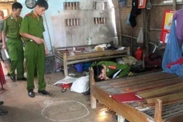 Nguoi dan ong bi dam chet khi dang ngu hinh anh