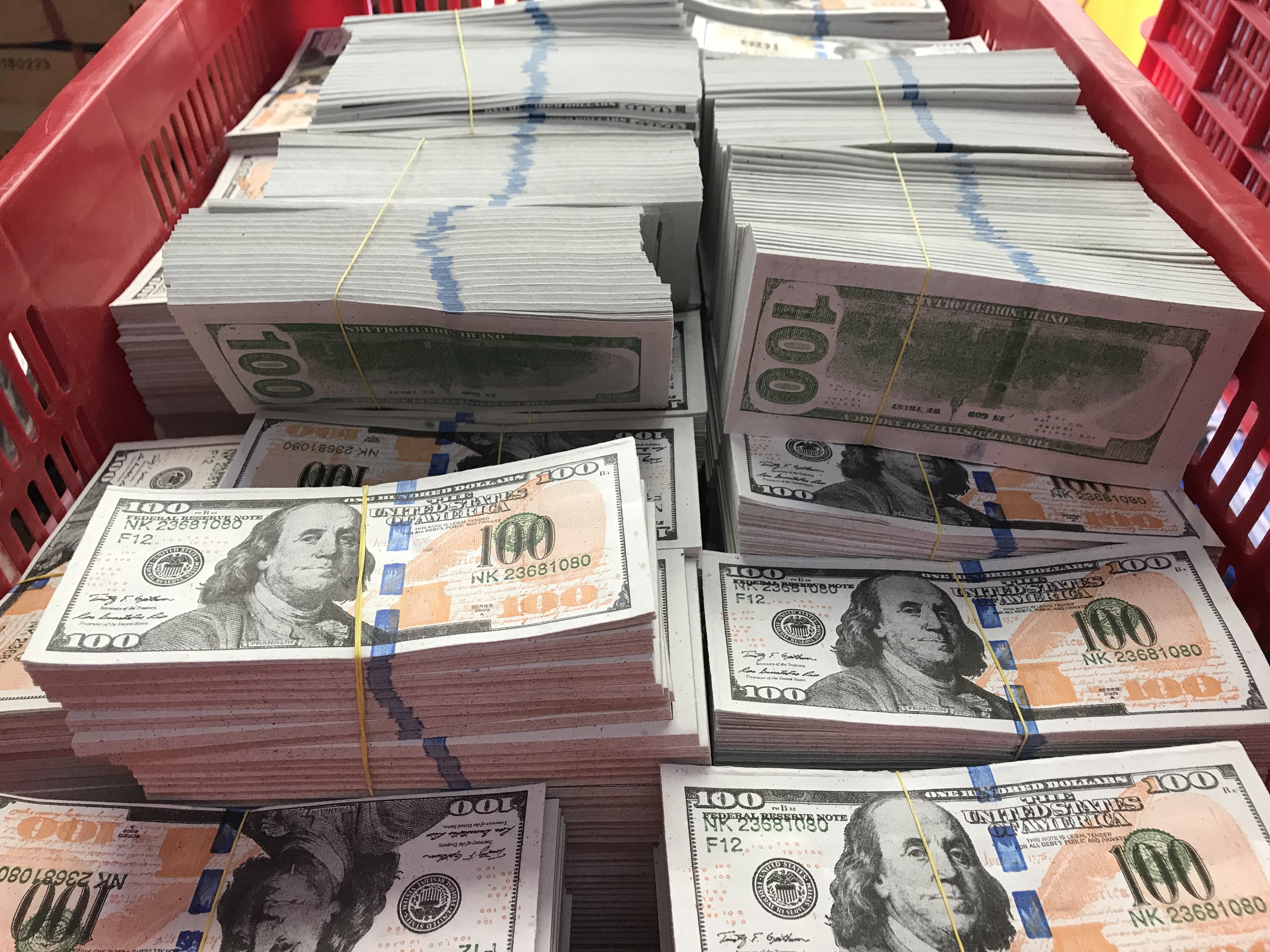 Dung valy chua dola am phu de lua dao hinh anh