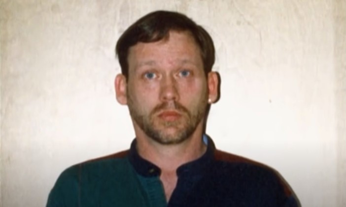 Van tay ky di cua ke gay an mang anh 2