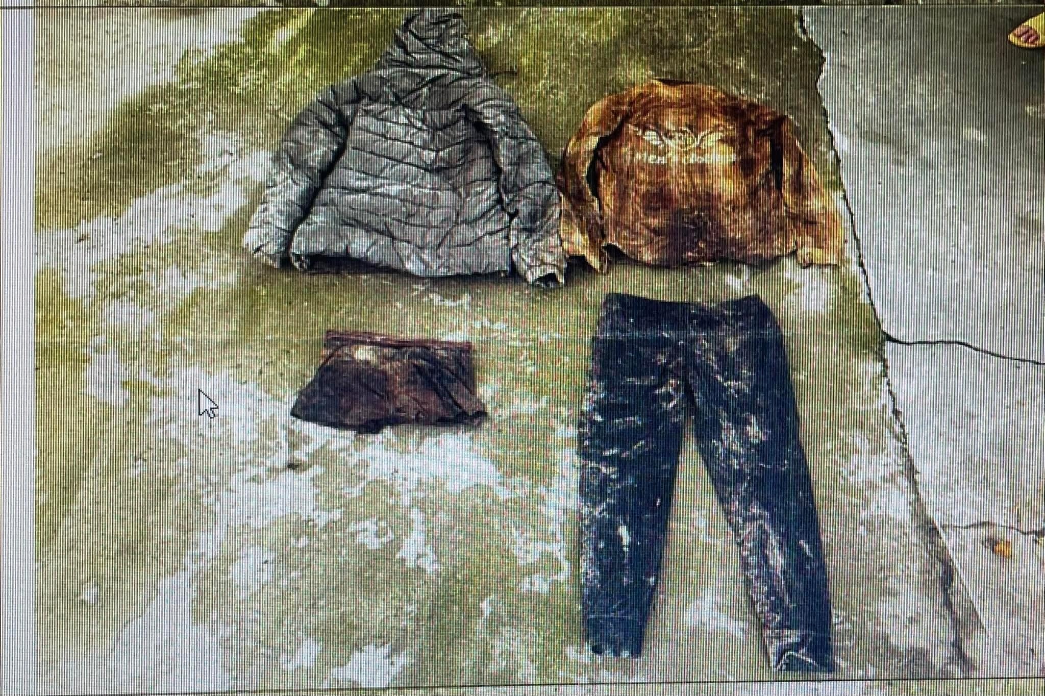 Bo xuong nguoi o chan cau can anh 1