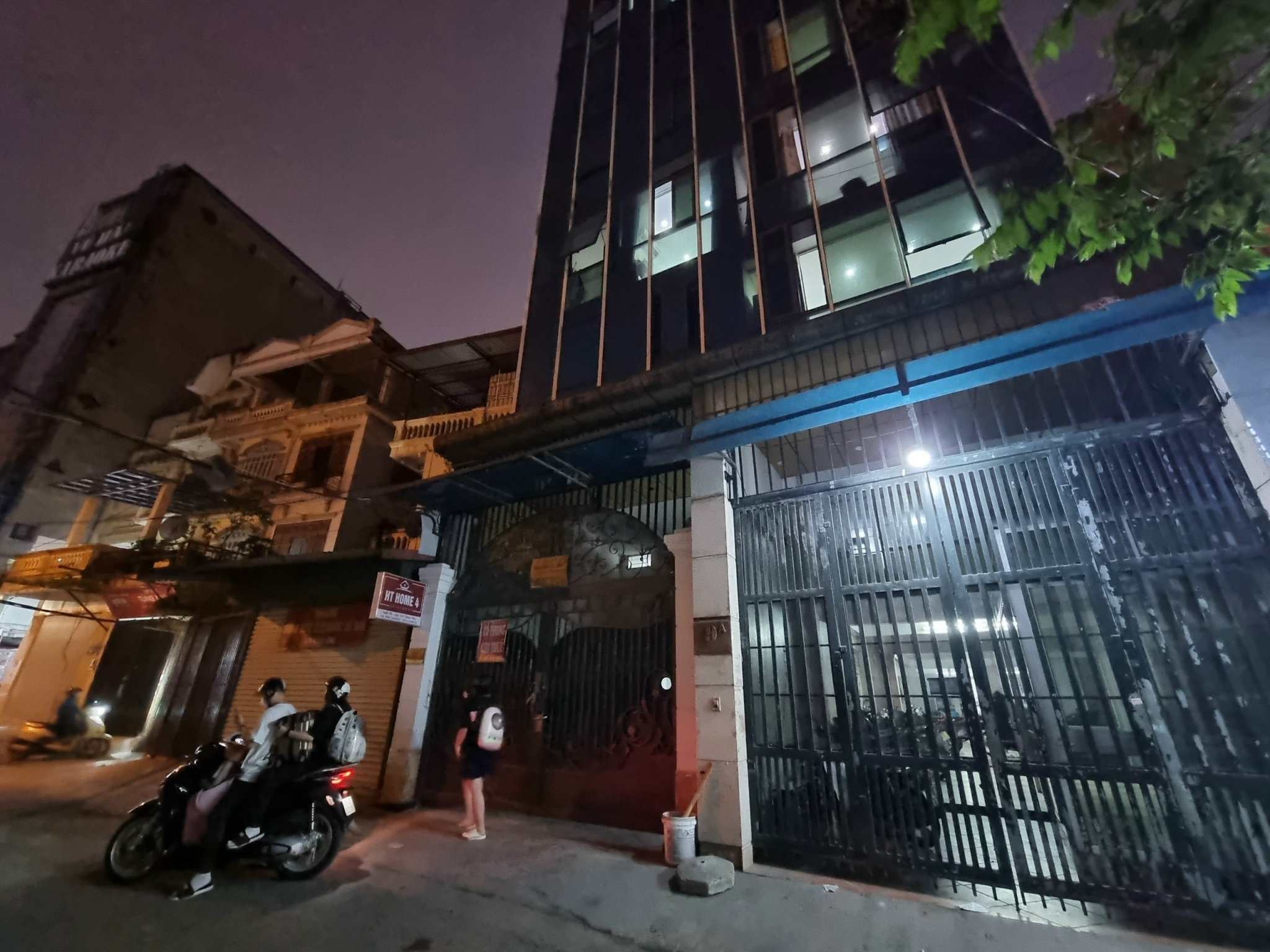 Bao ve toa nha noi ve nguoi phu nu nghi bi giet o chung cu mini hinh anh