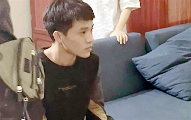 Doa tung clip 'nong' de tong tien hinh anh