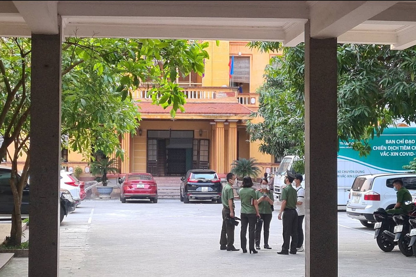 Bat Giam doc CDC Nam Dinh anh 2