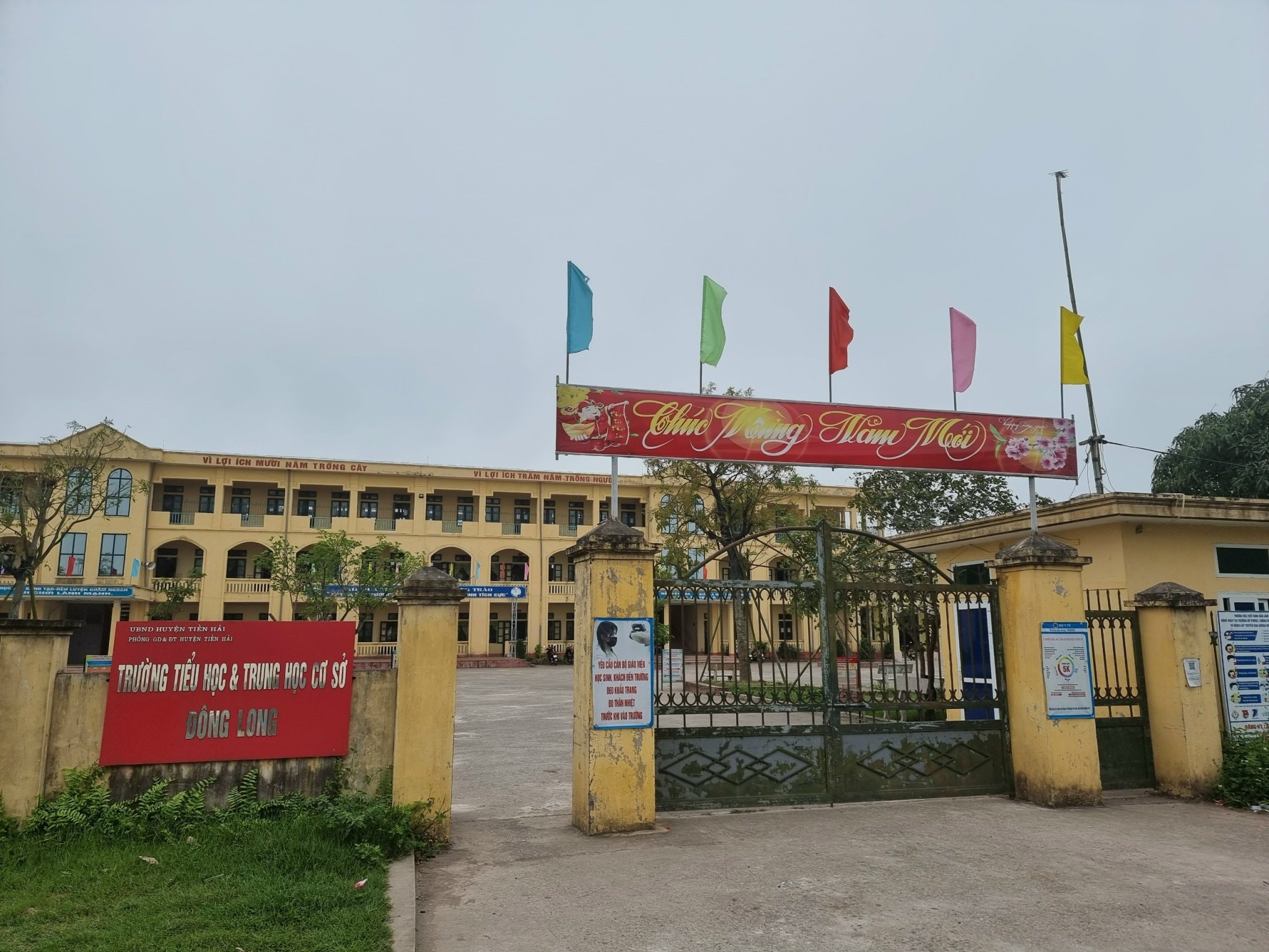 Thầy giáo dâm ô học sinh ảnh 1 Thay giao dam o hoc sinh anh 1