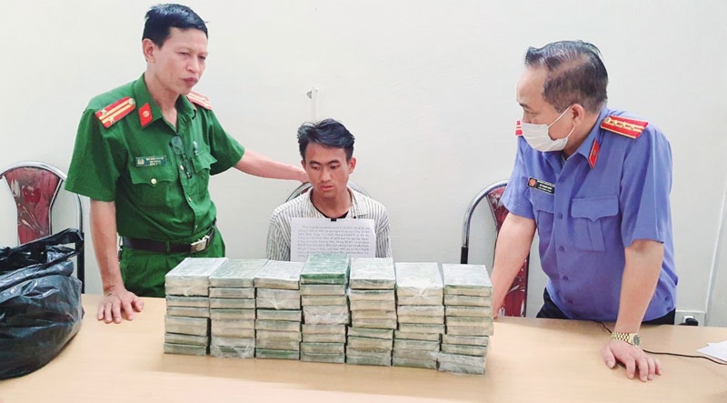 Triệt phá đường dây vận chuyển ma túy ảnh 1 Triet pha duong day van chuyen ma tuy anh 1