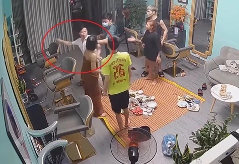 công an phường đánh phụ nữ ảnh 1 cong an phuong danh phu nu anh 1