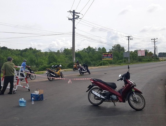 Cong an truy tim 5 nghi can trong vu giet nguoi o Binh Thuan hinh anh