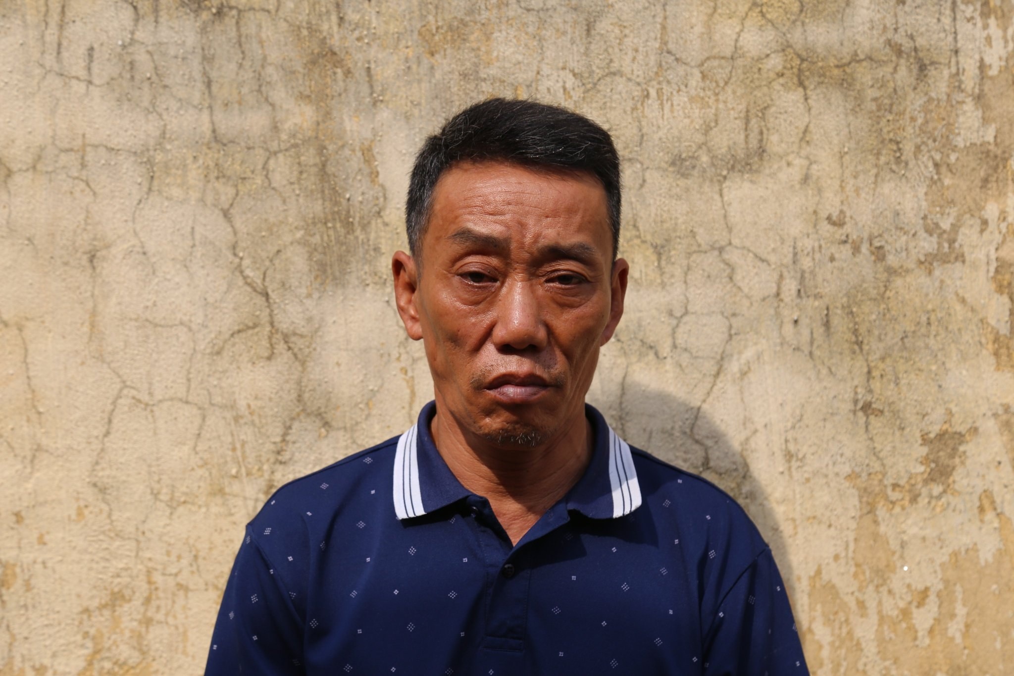 Chong bat vo lam con tin anh 1