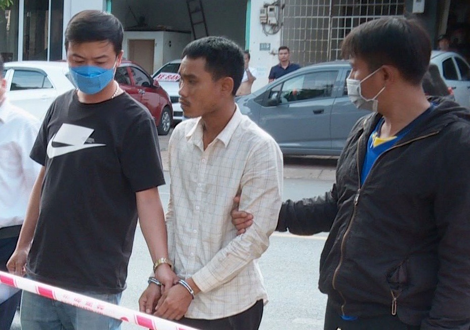 Khoi to nguoi cuong hiep cu ba 68 tuoi hinh anh