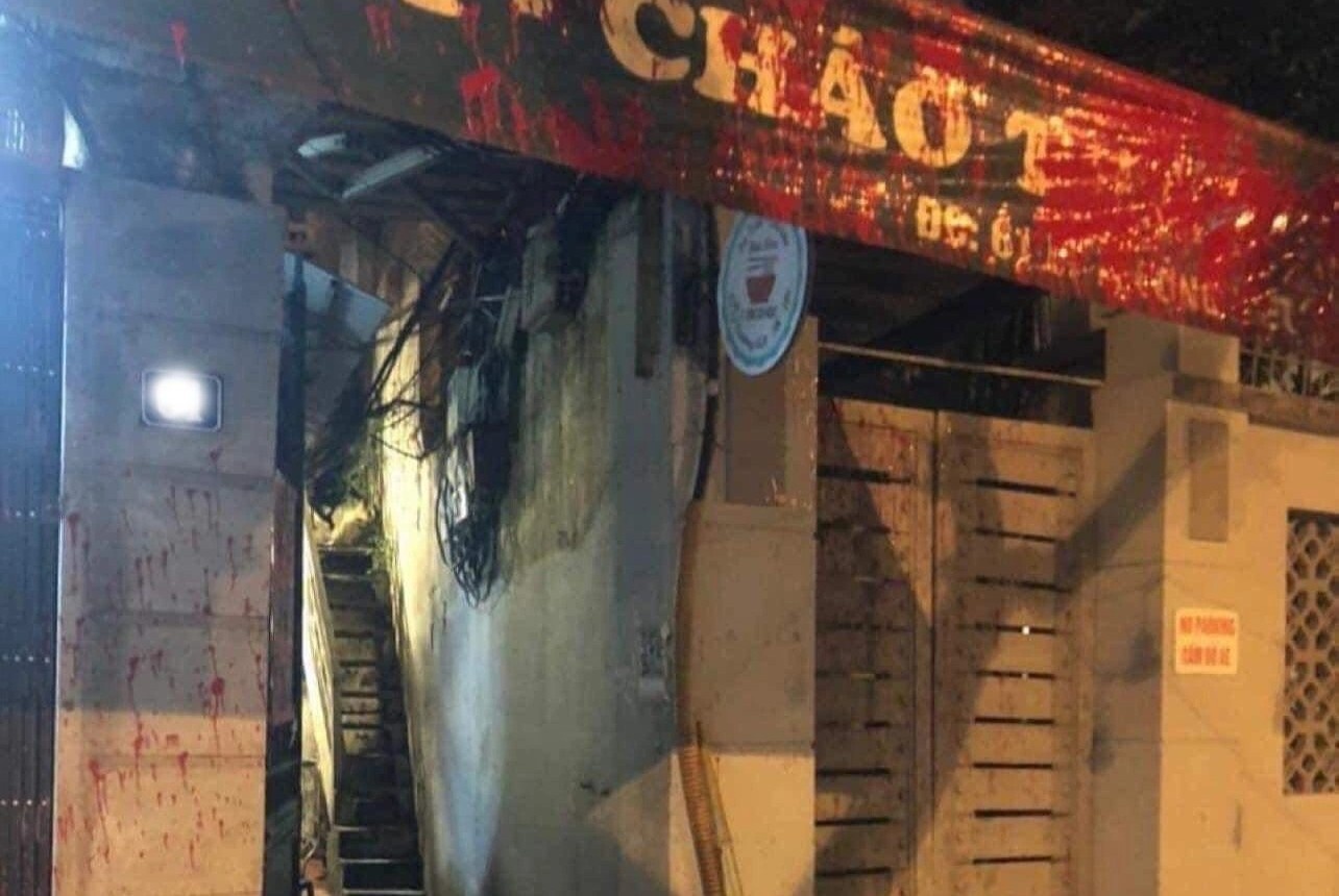 Thuc hu thong tin Dai su quan Uruguay bi nem mam tom hinh anh