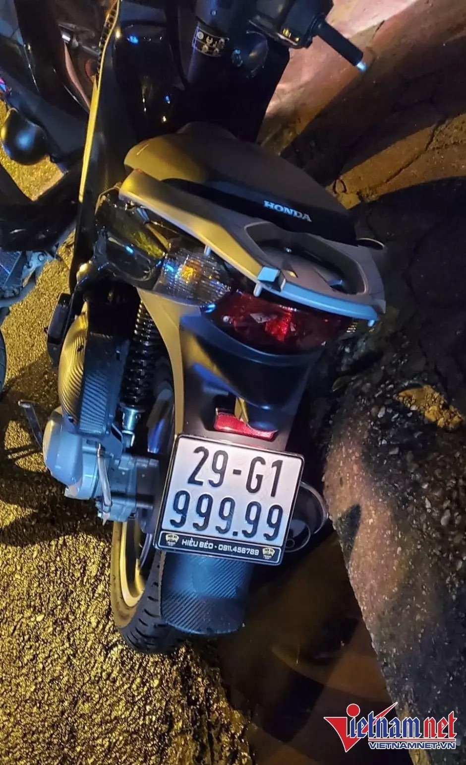 SH ngu 9 bi trom anh 1