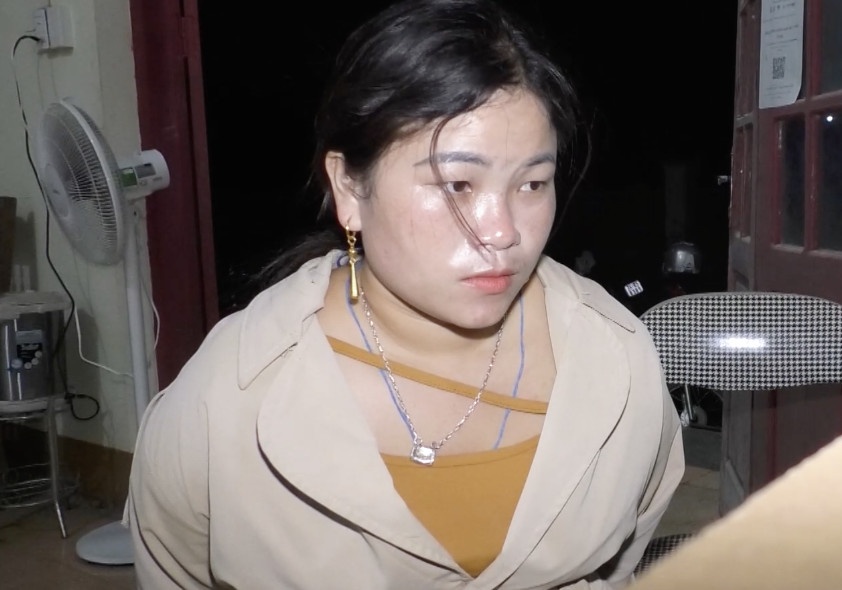 Khoi to co gai van chuyen 120.000 vien ma tuy tong hop hinh anh