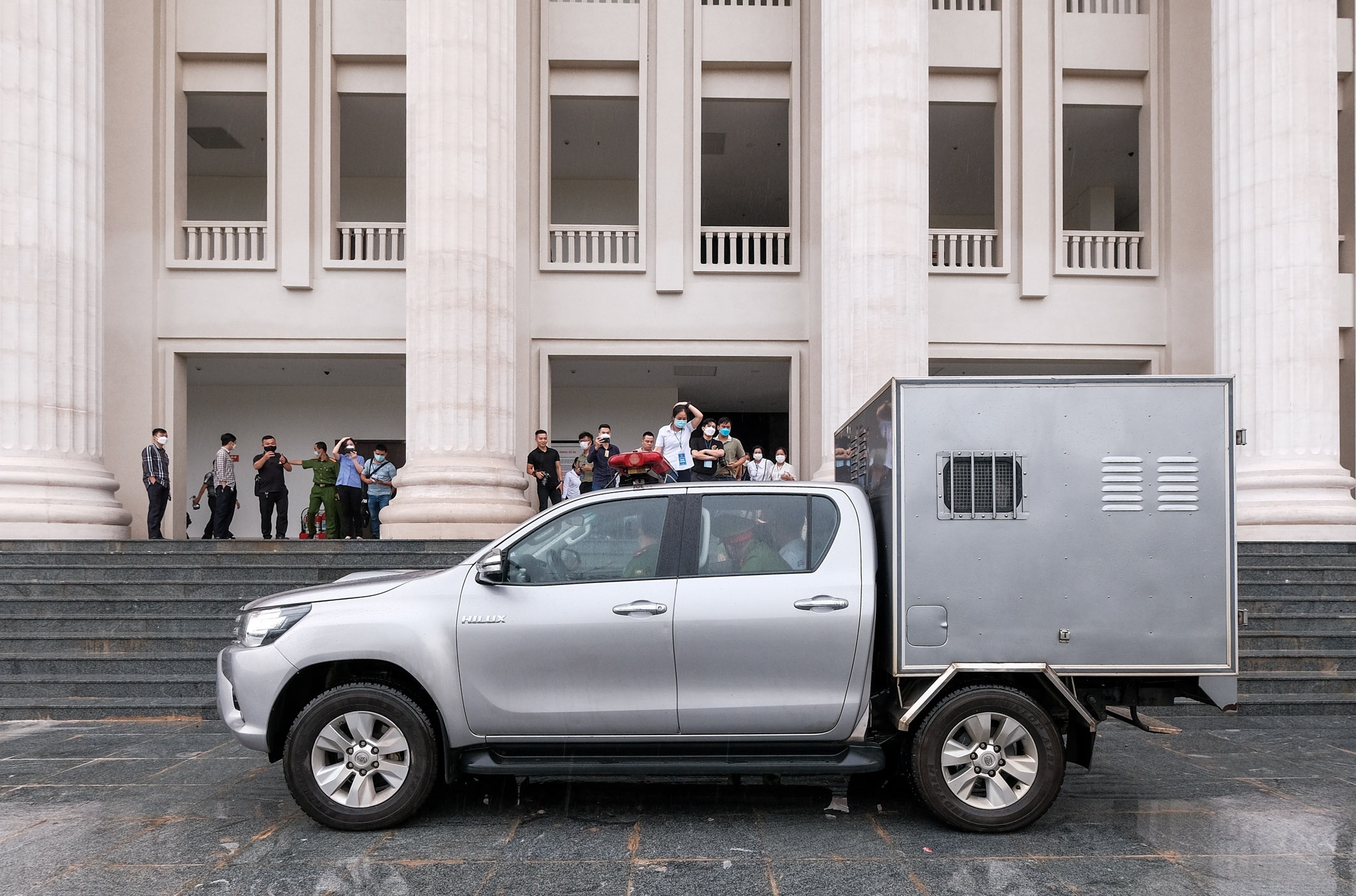 Xet xu ong Phung Anh Le anh 2